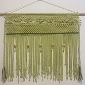 Mi primer telar! Curso nudos básicos y complejos . Een project van Ontwerp van accessoires,  Interieurdecoratie, Textiel, Macramé y Textielontwerp van Raquel Arias - 15.04.2024