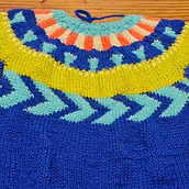 Mi proyecto del curso: Diseño y tejido de punto con la técnica jacquard. Accessor, Design, Fiber Arts, Knitting, and Textile Design project by carolina_rodriguez_castro - 04.17.2024