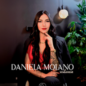 Daniela Molano - Marketing & Mindset marca personal. Un progetto di Br, ing, Br, identit, Consulenza creativa, Gestione progetti di design, Graphic design, Marketing, Comunicazione e Design di presentazioni di Marcus Rosanegra - 13.04.2024