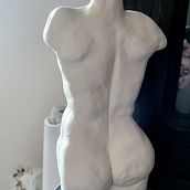 Mein Abschlussprojekt für den Kurs: Lehmkurs: Figuren modellieren. Arts, Crafts, Fine Arts, Decoration, Ceramics, DIY, and Figure Drawing project by nanapresley - 04.14.2024