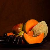 My project for course: Still-Life Photography: Create Dark and Moody Images . % eman2_khr tarafından hazırlanan Ürün Fotoğrafçılığı, Güzel Sanatlar Fotoğrafçılığı, Ve Yemek Fotoğrafçılığı projesi - 04.22.2024