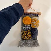 Mi proyecto del curso: Tejido de tapices de lana en relieve con flecos y texturas. Accessor, Design, Arts, Crafts, Interior Decoration, Fiber Arts, Weaving, and Textile Design project by SEDEF TEKİN - 04.25.2024