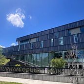 Introduction to Architectural Photography - Library Lenses. Photograph, Outdoor Photograph, and Architectural Photograph project by Cat DM - 06.29.2024