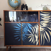 Refurbished MCM Sideboard with handpainted ferns . % Máire Olsson tarafından hazırlanan Mobil, a Tasarımı ve Yapımı, Mobil, a Restoras, Ve onu ve Geri Dönüşümü projesi - 04.30.2024