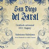 DISEÑO EDITORIAL Y DE ETIQUETAS MEZCAL Ein Projekt aus dem Bereich Produktdesign von Nancy Garcia - 30.04.2024