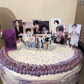 Mi proyecto del curso: Cake design: técnicas decorativas modernas. Design, and DIY project by Gabriela Pinto Verdugo - 05.05.2024