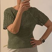 Il mio progetto del corso: Top-down: capi interi all'uncinetto. Fashion Design, Fiber Arts, DIY, Crochet, and Textile Design project by Silvia - 05.11.2024
