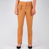 pantalón casual. Education project by Cecilia del Rocío Aguilera León - 05.12.2024