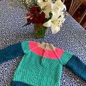 Mi proyecto del curso: Tejido de prendas infantiles con raglán top down. Un progetto di Fashion design, Fiber Art, Maglia e Textile Design di María Saráchaga - 14.05.2024