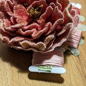 Mi proyecto del curso: Bordado stumpwork: crea adornos en 3D. Jewelr, Design, Embroider, and Textile Design project by Carme Cabal - 10.01.2023