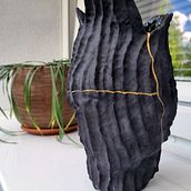 My project for course: Introduction to Kintsugi: Repair Your Pottery with Gold. Arts, Crafts, Fine Arts, Ceramics, and DIY project by Zoran Dakić - 05.20.2024