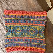 Mi proyecto del curso: Tejido de punto con la técnica jacquard. Accessor, Design, Fashion Design, Fiber Arts, DIY, Knitting, and Textile Design project by Karen Schmidt - 05.20.2024