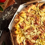 Pizza Napolitana by @leo.retouch . Fotografi, Fotografi Pascaproduksi, Retouching Foto, Fotografi Produk, Pencaha, aan Fotografi, Fotografi Studio, Fotografi Digital, Fotografi Makanan, Fotografi Instagram, Dan Penataan Makanan proyek oleh Leonardo Magalhães - 05.11.2024