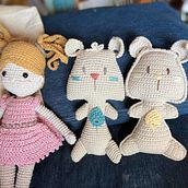 Mi proyecto del curso: Amigurumi: creación de personajes con ganchillo. Artesanato, Design de brinquedos, Tecido, Crochê, Amigurumi, e Design têxtil projeto de Noemí Arroyo Rodríguez - 25.05.2024