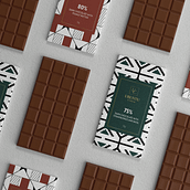 Brand Design and Packaging for Ubuntu Cocoa (fictitious company). Un progetto di Br, ing, Br, identit, Graphic design e Packaging di Adri Groff - 29.05.2024