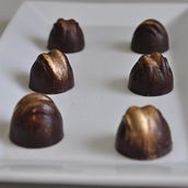 Premium Quality Chocolate Bonbons nz . % Andres Sanchez tarafından hazırlanan Tasarım, Ve Fotoğrafçılık projesi - 03.06.2024