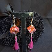 Mi proyecto del curso: Creación de bisutería de papel con técnicas de origami. Un proyecto de Diseño de complementos, Artesanía, Diseño de jo, as, Papercraft, Diseño de moda y DIY de Roxana Sofía - 05.06.2024