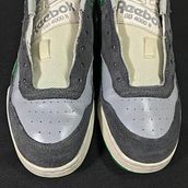 Mi proyecto del curso: Restauración y personalización de sneakers. Accessor, Design, Fashion Design, Acr, lic Painting, DIY, Upc, and cling project by ruper0806 - 06.06.2024