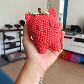 Meu projeto do curso: Amigurumi: criação de personagens com crochê. Een project van Craft, Speelgoedontwerp, Textiel, Haken, Amigurumi y Textielontwerp van Carolina OFIR - 14.06.2024
