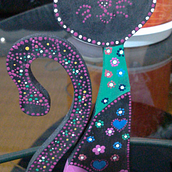 Wooden Cat with Acrylic Paint and Pointillism - Gato de Madera con Pintura Acrílica y Puntillismo. Arts, and Crafts project by Lorena Castellanos Coy - 02.11.2024
