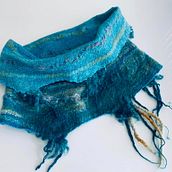 Nuno felting - neck warmer. Fiber Arts, and Needle Felting project by Ilona Kozin - 08.29.2022