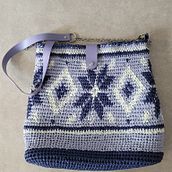 My project for course: Crochet Pattern Design: Find Your Signature Style. Un progetto di Design di accessori, Pattern design, Fiber Art, DIY, Uncinetto e Textile Design di Olga Nos - 17.06.2024