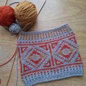 Mi proyecto del curso: Tejido de punto con la técnica jacquard. Un proyecto de Diseño de complementos, Diseño de moda, Tejido, DIY, Tejido de punto y Diseño textil de nataliaguazzone_1 - 21.06.2024
