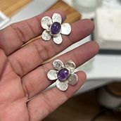 Mi proyecto del curso: Introducción a la joyería con engaste de piedras. Un projet de Création d'accessoires , et Design de bijoux de Rafaela Menoscal Vera - 23.06.2024