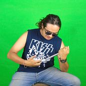 Playeras de ROCK . Un progetto di Cinema, video e TV, Video, Produzione audiovisiva, Musica e Pubblicità di Miguel Ángel Arcos Pérez - 24.06.2024