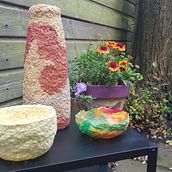 Mijn project van de cursus: Creatief met papierpulp. Un progetto di Artigianato, Product design, Papercraft, Interior Design, Ceramica, DIY, Upc e cling di Stef Hellmann - 03.07.2024