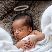 Mi proyecto del curso: Introducción a la fotografía newborn. Photograph, Portrait Photograph, Studio Photograph, Lifest, le Photograph & Interior Photograph project by ahislas - 06.14.2024