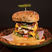 Branding para "Los Suculentos". Un projet de Photographie gastronomique, Photographie, UX / UI, Br et ing et identité de Omar A. A. Pérez - 08.07.2024