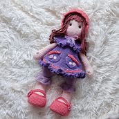 Meu projeto do curso: Amigurumi: crie bonecas com estilo romântico. Arts, Crafts, To, Design, Fiber Arts, Crochet, Amigurumi, and Textile Design project by Jessica Firmino - 07.08.2023