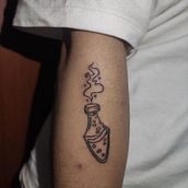Mi proyecto del curso: Tatuaje fine line: la sutileza de la línea. Traditional illustration, Drawing, and Tattoo Design project by sofia cardenas rios - 07.22.2024
