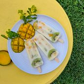 Paletas GRAND: Fotografía profesional para Instagram. Advertising, Photograph, Marketing, Social Media, Mobile Photograph, Product Photograph, Mobile Marketing, Instagram, Instagram Photograph, Lifest, and le Photograph project by Andrea Escobar Cuéllar - 07.24.2024