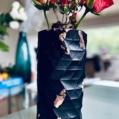 My project for course: Geometric Handmade Molds: Design 3D-faceted Objects. Design, Accessor, Design, Arts, Crafts, Fine Arts, Interior Design, Decoration, Interior Decoration, and DIY project by Sasha Kostina - 07.24.2024