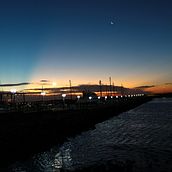 Mi proyecto del curso: La luna sobre Piriápolis (Uruguay). Projekt z dziedziny Fotografia, Fotografia cyfrowa i  Kompozycja w fotografii użytkownika Melanie Siré - 28.07.2024