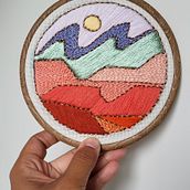Mi proyecto del curso: Diseña y crea un vitral bordado. Traditional illustration, Embroider, and Textile Design project by Adriana Horak - 08.04.2024