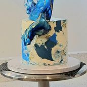 My project for course: Cake Design: Modern Decorating Techniques. Un progetto di Pasticceria di Chidi N - 03.08.2024