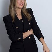 Meu projeto do curso: Retratos delicados e minimalistas. Een project van Fotografie, Retoucheren van foto's y Portretfotografie van Paloma Escarabote - 07.08.2024