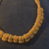 Ketting. Arts, Crafts, Jewelr, Design, Macramé, and Textile Design project by mieke_derdeyn - 08.10.2024