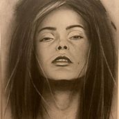 Mi proyecto del curso: Retrato artístico al carboncillo: creando atmósferas. Traditional illustration, Fine Arts, Drawing, Portrait Drawing, Realistic Drawing, and Artistic Drawing project by Enrique Rodríguez Rubio - 08.12.2024
