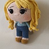 Mi proyecto del curso: Amigurumis: personas tejidas a crochet. Arts, Crafts, To, Design, Fiber Arts, Crochet, Amigurumi, and Textile Design project by Roxana Leon C - 08.13.2024