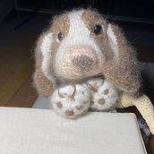 Mein Abschlussprojekt für den Kurs: Realistische Kuscheltiere: Stricke einen Welpen . % ehundler tarafından hazırlanan El, af Sanatları, Kendin Yap, Örgü örmek, Ve Tekstil Tasarımı projesi - 08.15.2024