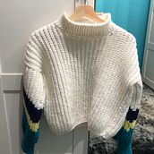 Mi proyecto del curso: Crochet: crea prendas con una sola aguja. Un progetto di Fashion design, Fiber Art, DIY, Uncinetto e Textile Design di Marisol Berciano - 16.08.2024
