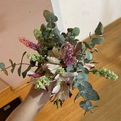 Meu projeto do curso: Criação de buquês de flores do zero. Interior Design, L, scape Architecture, Decoration, DIY, Floral, and Plant Design project by Luiza Costa - 08.19.2024