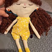 Mi proyecto del curso: Muñecos de tela: diseño, costura y creación de contenido Ein Projekt aus dem Bereich H, werk, Spielzeugdesign, Social Media, Smartphonefotografie, Produktfotografie, Nähen, Fotografie für Instagram, Nähen und Schnittmuster von erikasatori - 20.08.2024
