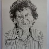 Mi proyecto del curso: Retrato realista con lápiz de grafito. Un progetto di Illustrazione tradizionale, Belle arti, Bozzetti, Disegno a matita, Disegno, Disegno di ritratti, Disegno realistico, Disegno artistico e Disegno anatomico di Belén Cancino - 20.08.2024