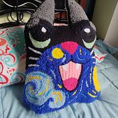 Magic Cat, mi proyecto de bordado XL con aguja mágica. Embroider, Decoration, Punch Needle, and Textile Design project by Camila Díaz - 08.20.2024