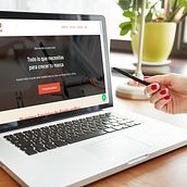 Mi proyecto del curso: Creación de una web profesional con WordPress. UX / UI, IT, Web Design, Web Development, No-Code Development, and Digital Product Design project by maría juliana strinna - 08.23.2024